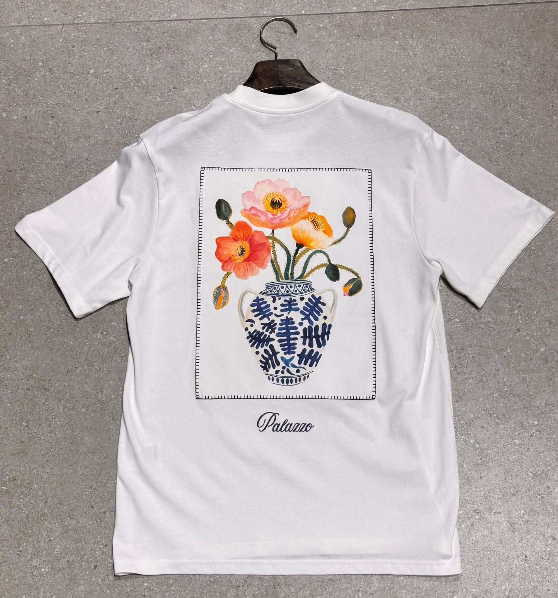 T-shirt Palazzo Flowers Blanc – Style Urbain et Minimaliste