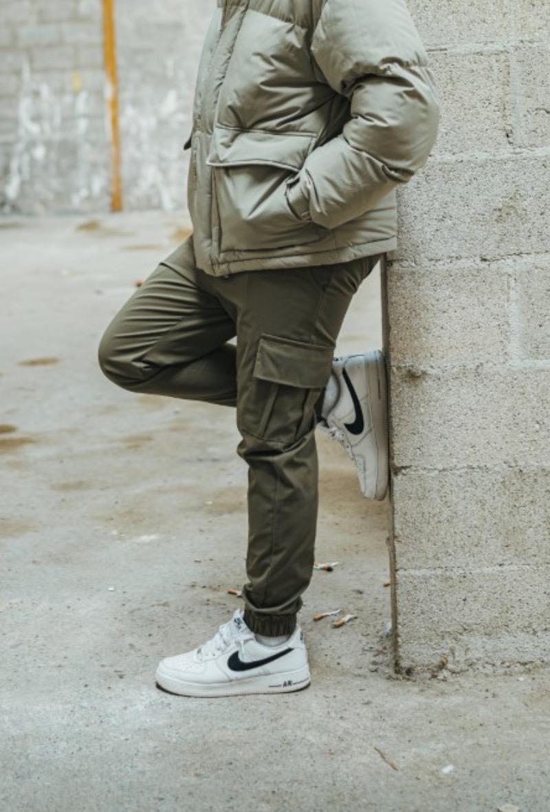 Cargo Moscou Kaki – Silence, Réseau & Style