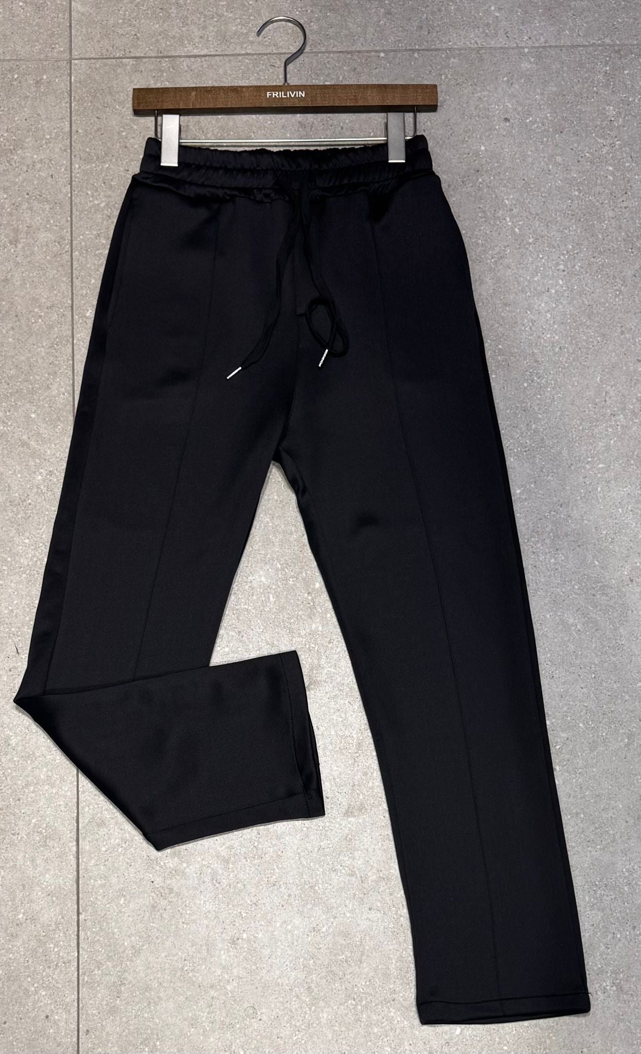Pantalon Stockholm Noir – Street clean, coupe droite & Ligne tendance
