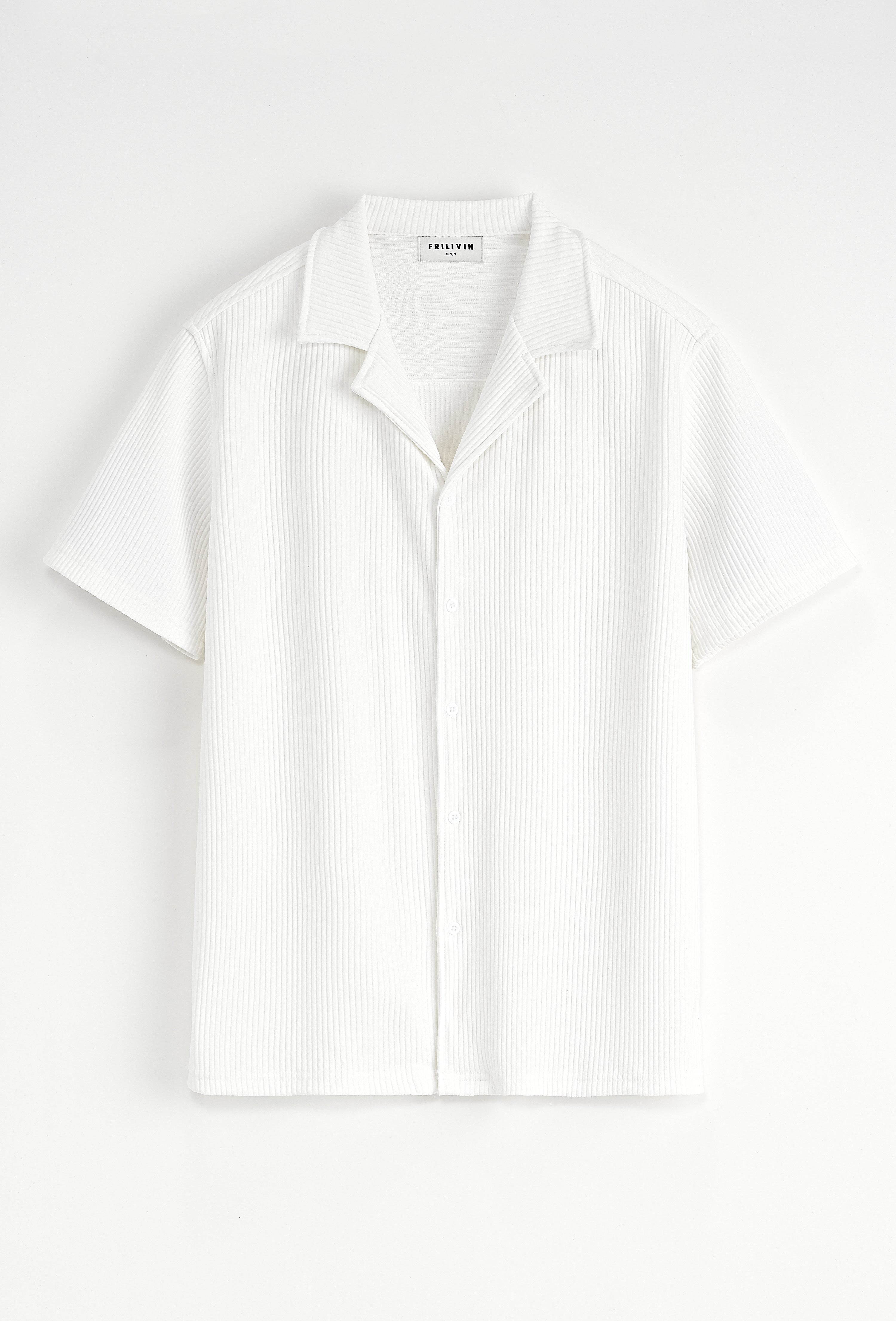 Ensemble Abagnale Blanc – Le faux calme du gentleman