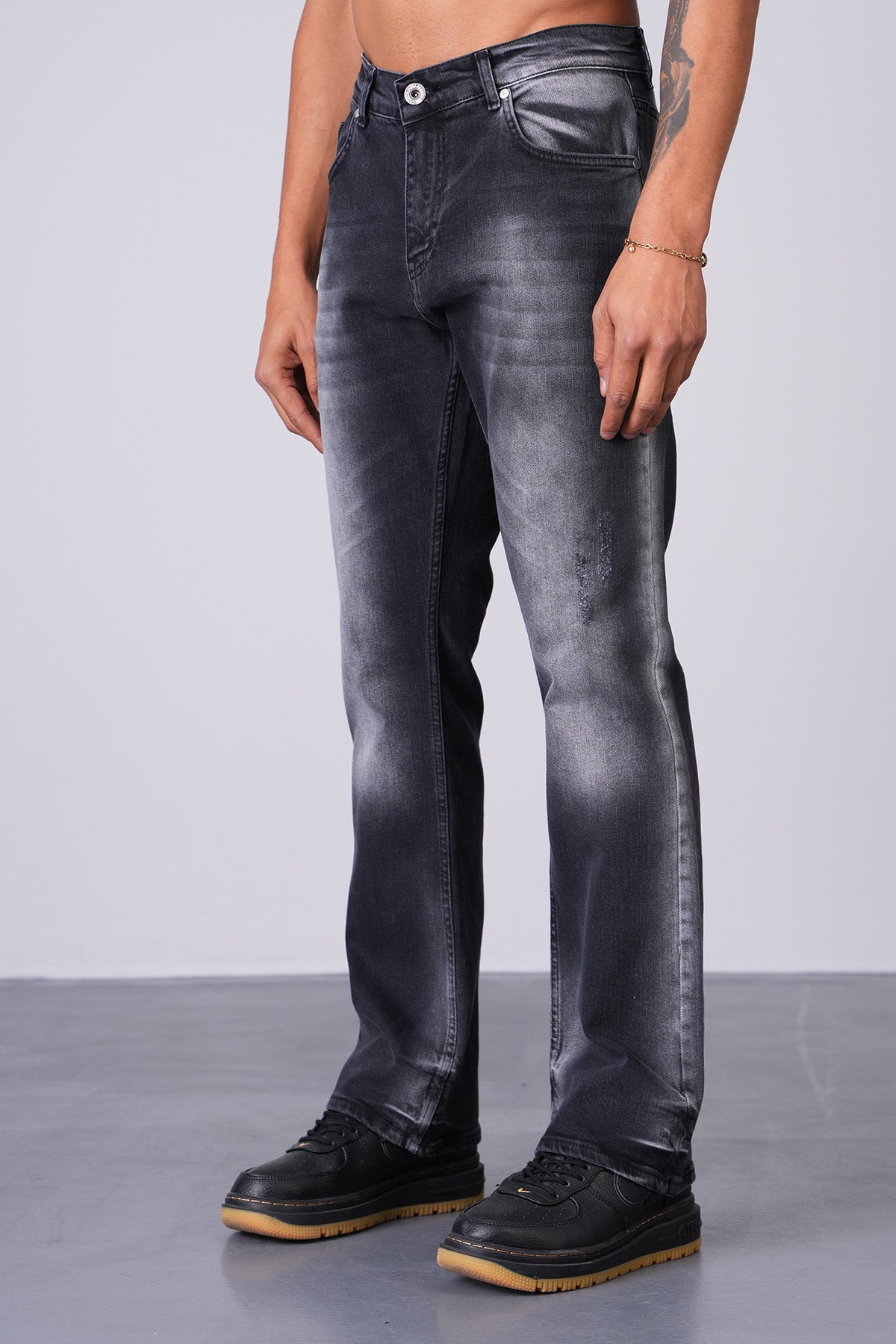 Jean Houston – Travis Scott Edition – Denim Destroyed Noir Straight