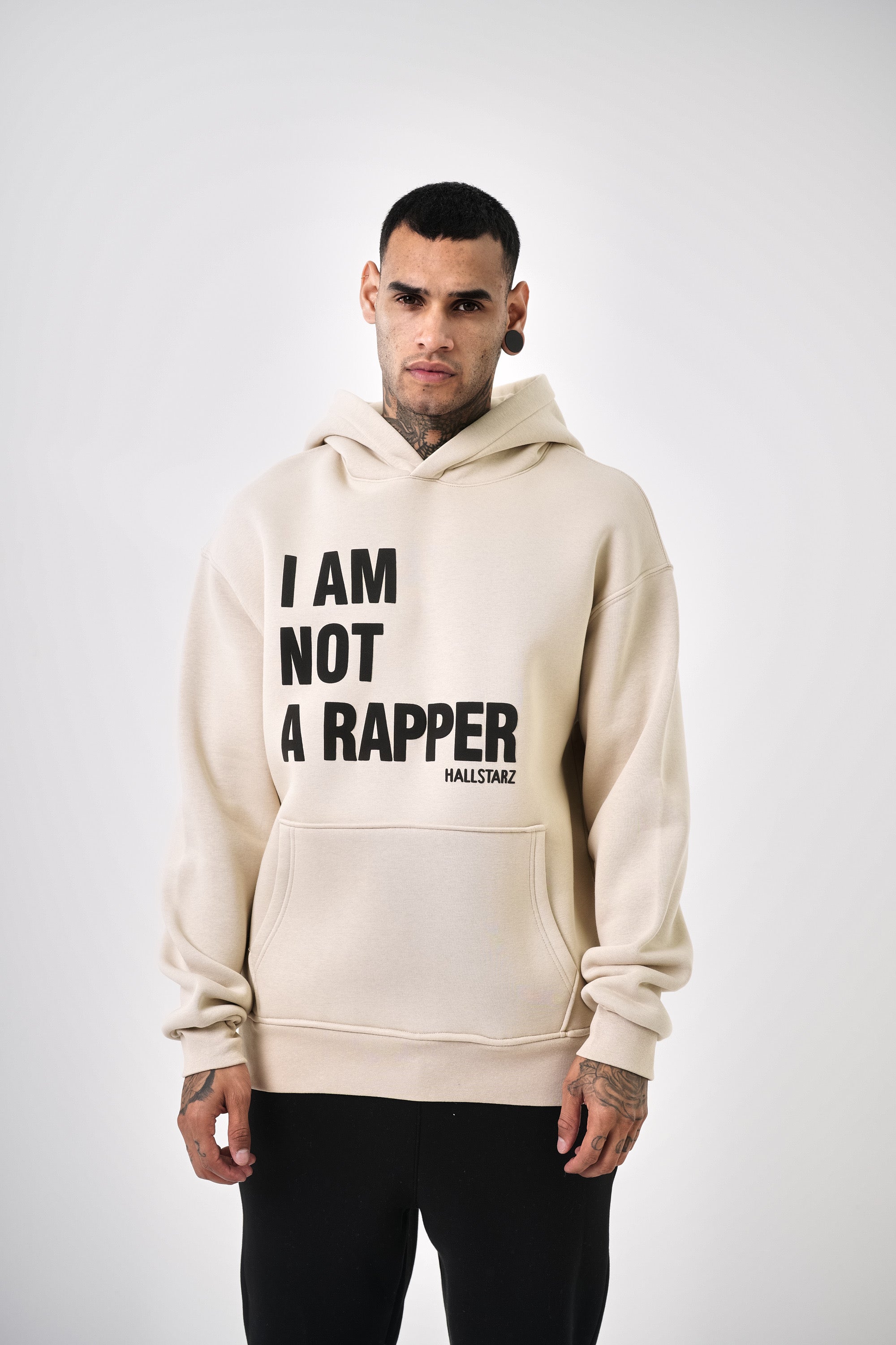 Sweat I am Not The Rapper Beige – Style urbain à Slogan