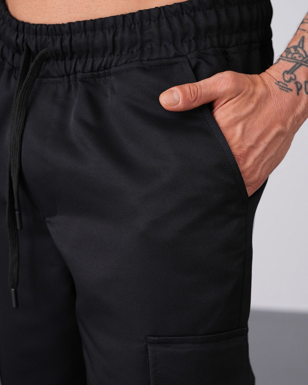 Cargo Marbella Noir : Zip caliente & Codes de l’Ombre
