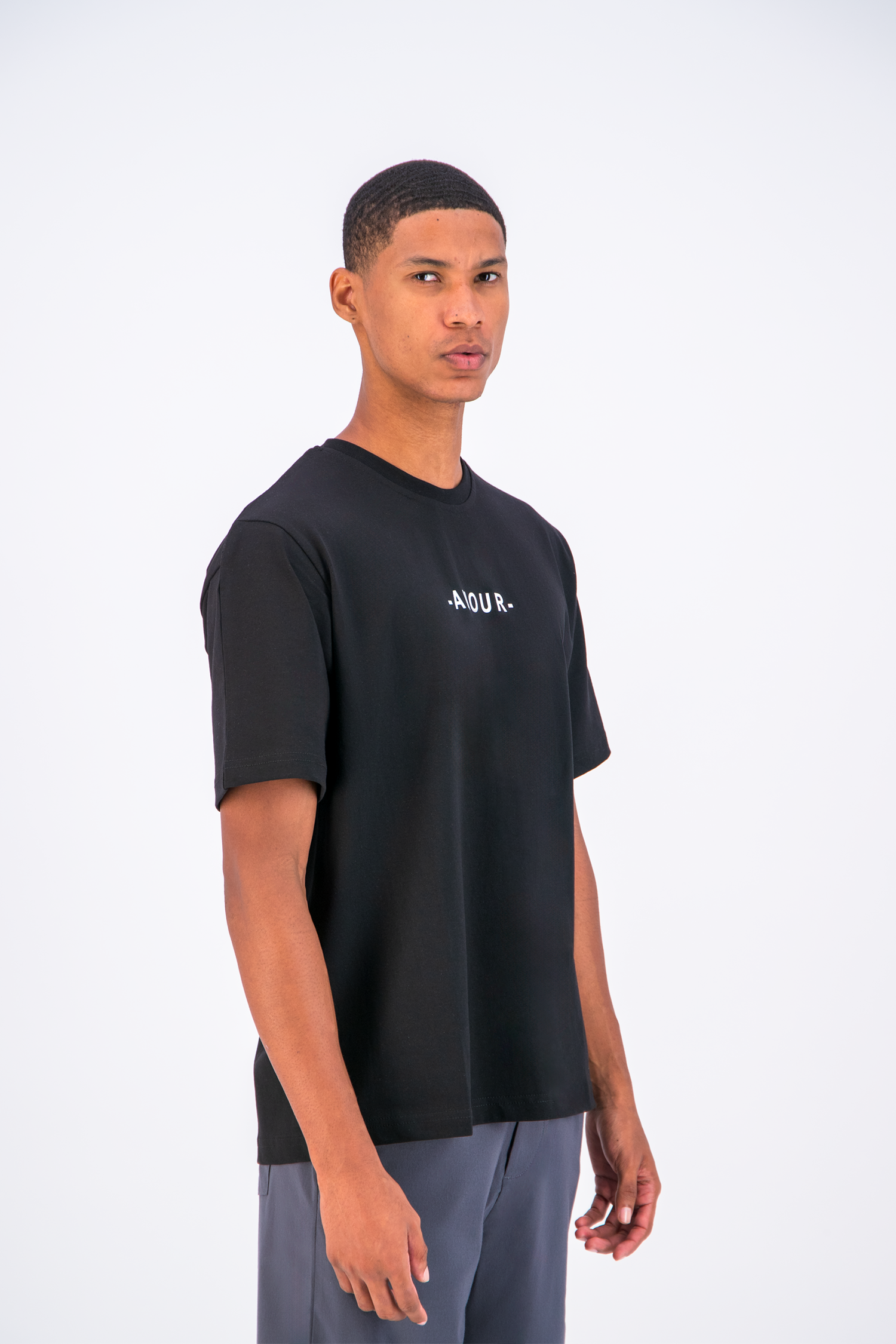 T-shirt Amour Noir - Style Urbain et Modernité