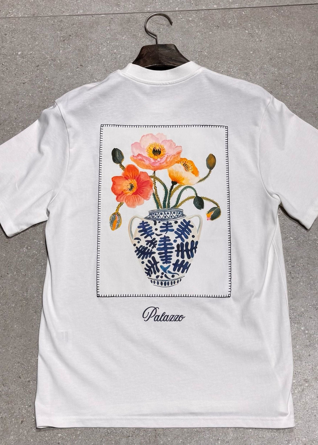 T-shirt Palazzo Flowers Blanc : Coupe droite & Style minimaliste