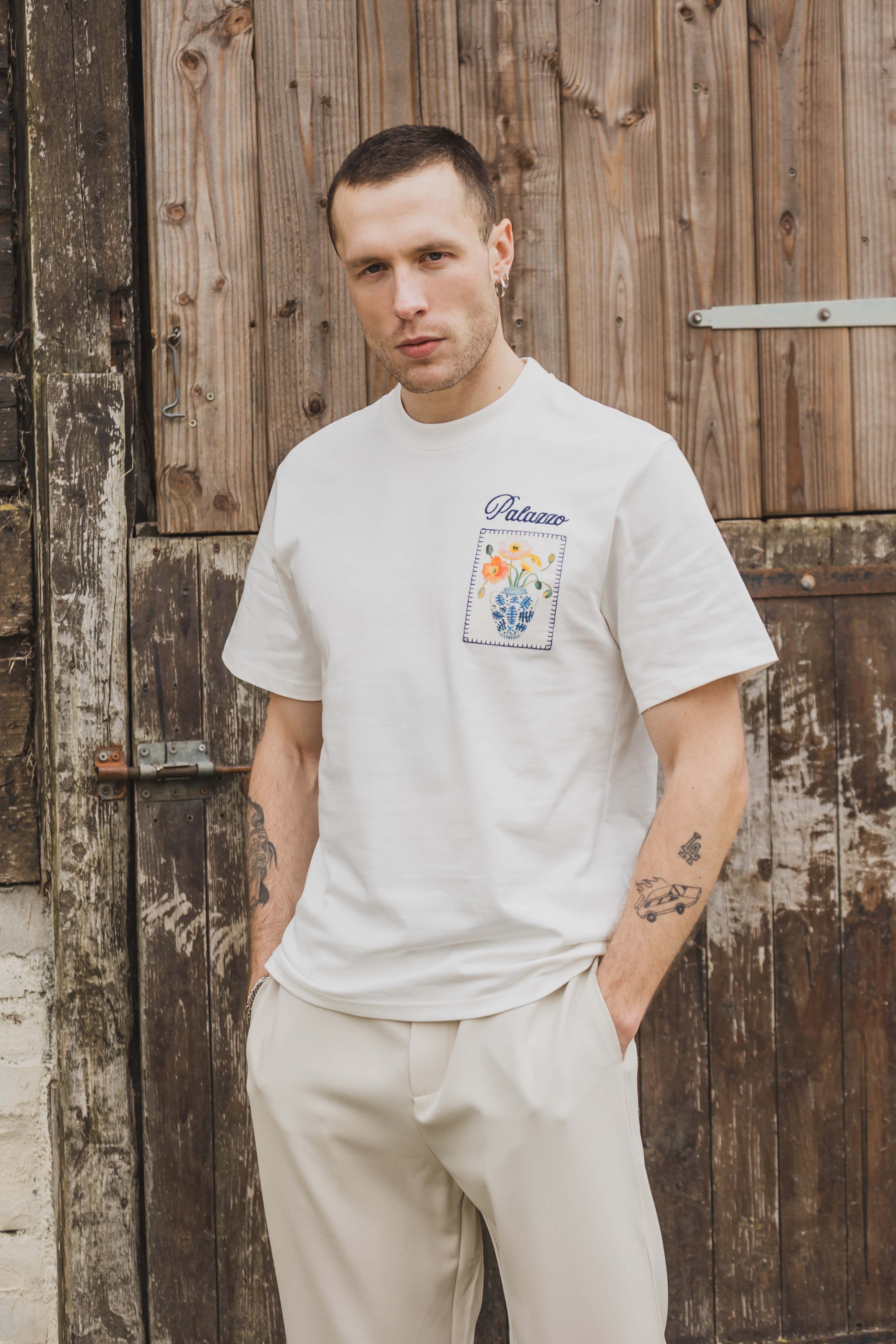 T-shirt Palazzo Flowers Blanc – Style Urbain et Minimaliste