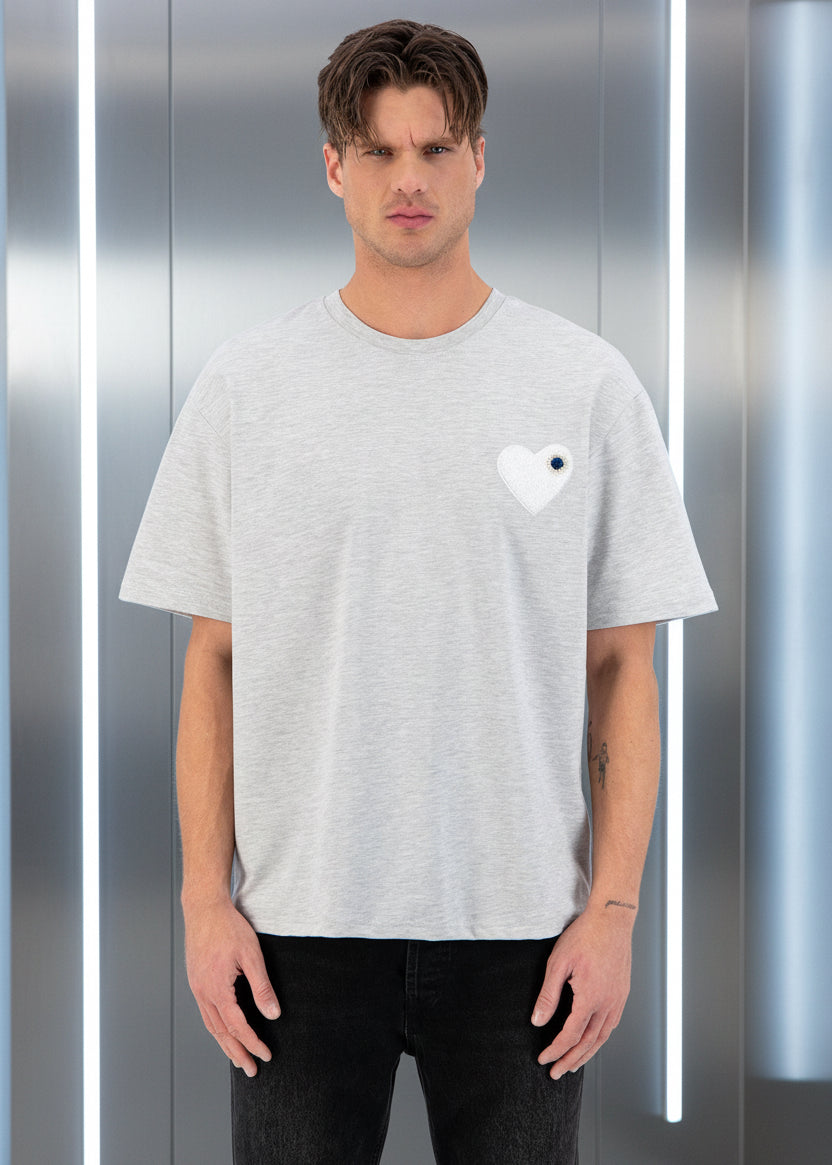 T-shirt LOVE Gris clair: Coupe oversize & Coeur blanc