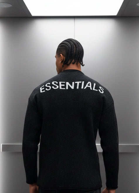 Pull Essentials Noir : Coupe Droite & Mode Minimaliste