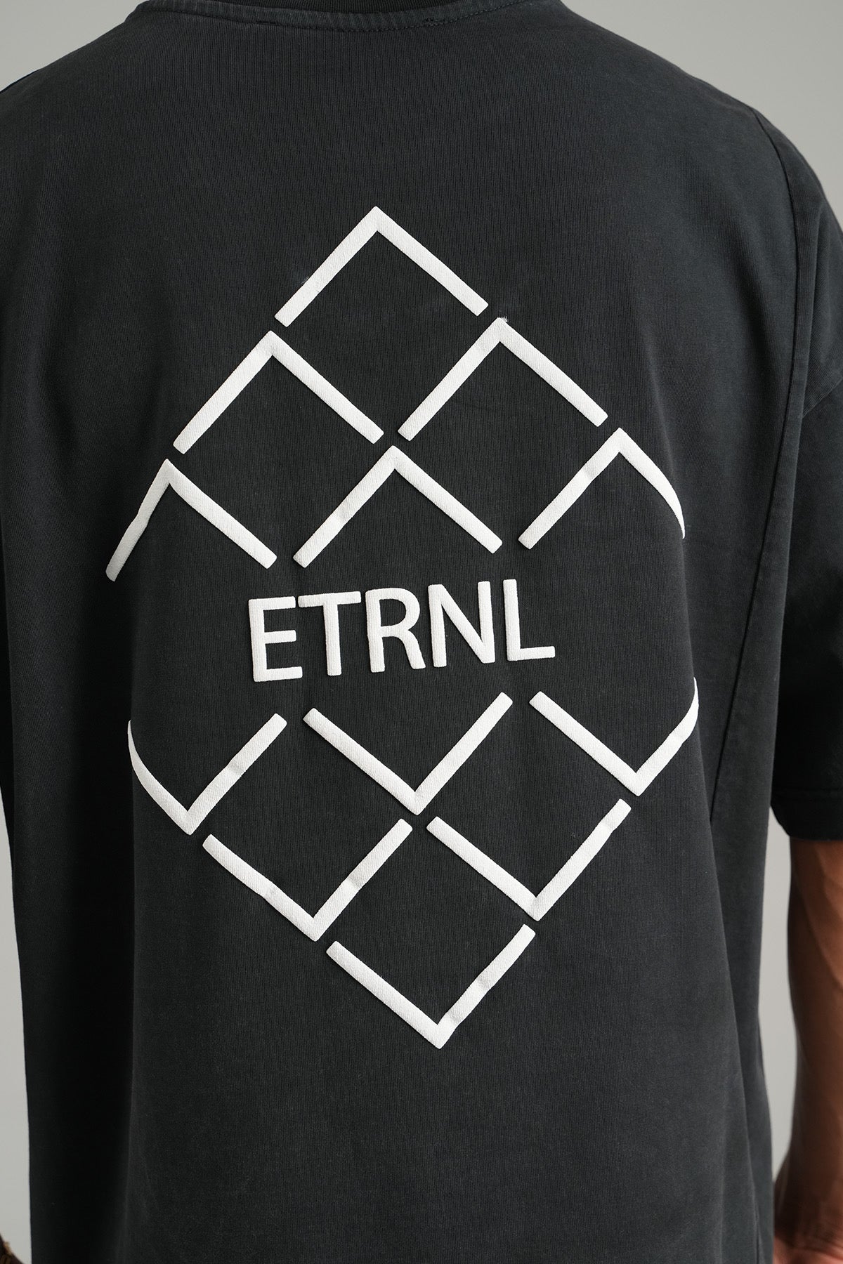 T-shirt Eternal Gris : Coupe Oversive & London Style