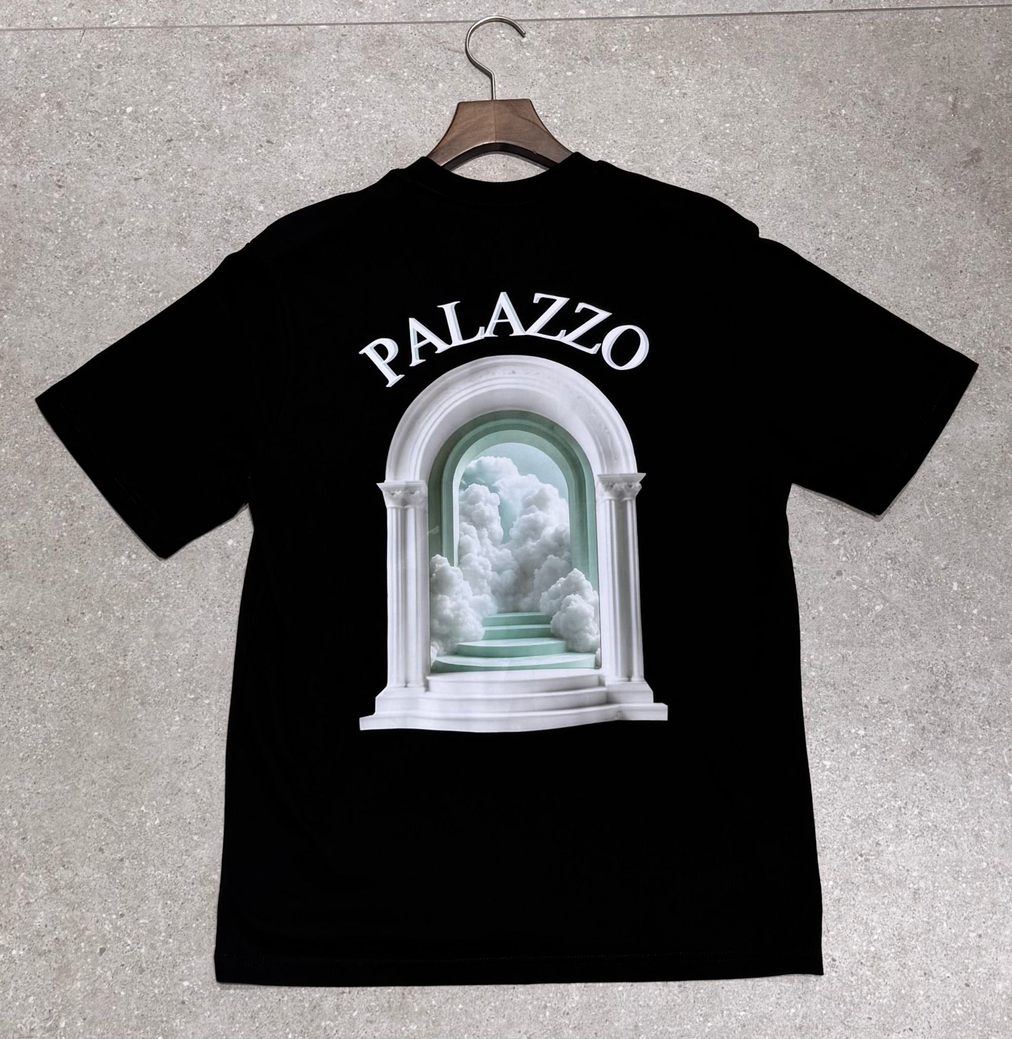 T-shirt Palazzo Noir – Style Urbain et Minimaliste