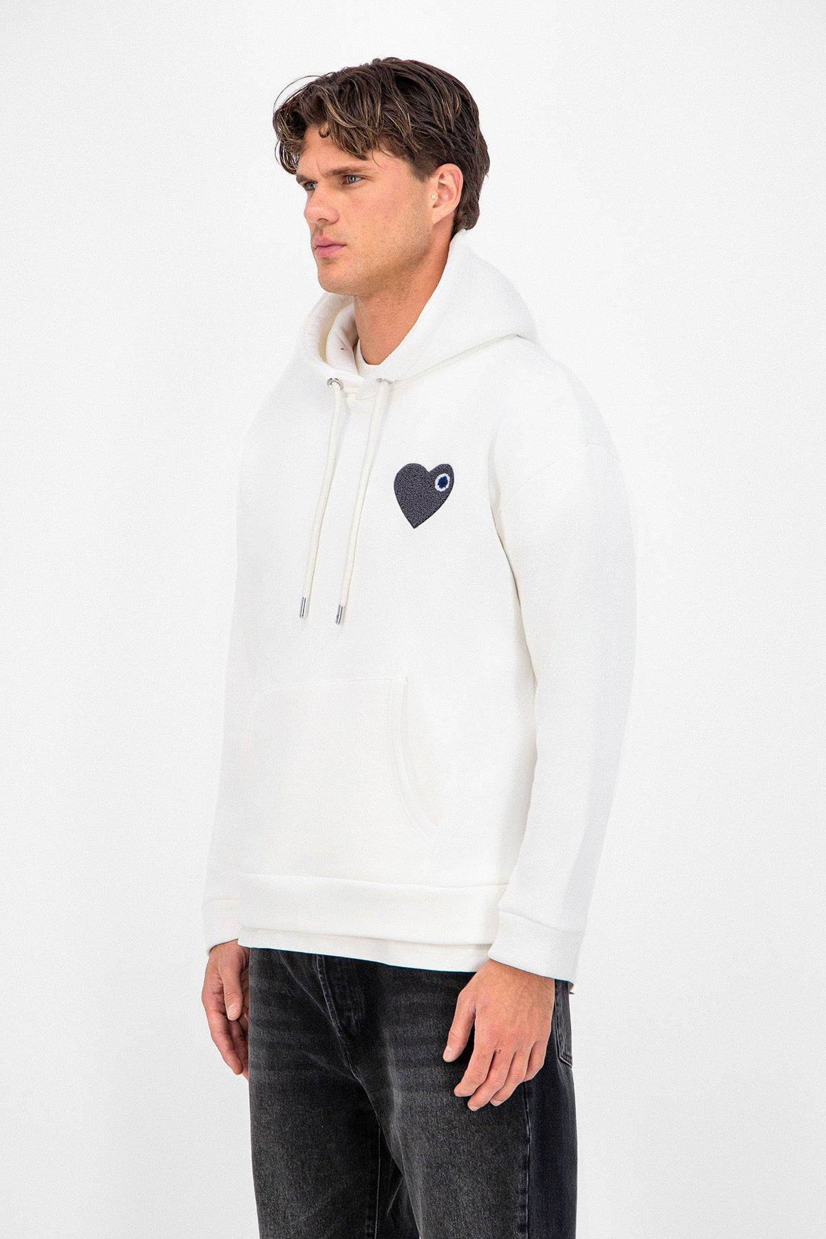 Sweat LOVE Blanc - Coeur brodé Gris Anthracite
