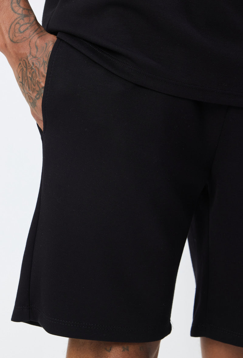 Ensemble Dystinct Noir – Chill and Urbain