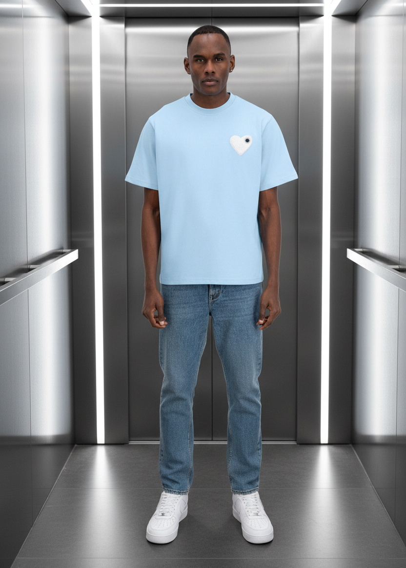 T-shirt LOVE Bleu : Coupe oversize & Coeur blanc
