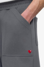Short Love Gris Antracite & Rouge : Style Oversize : La Signature de l’amour discret