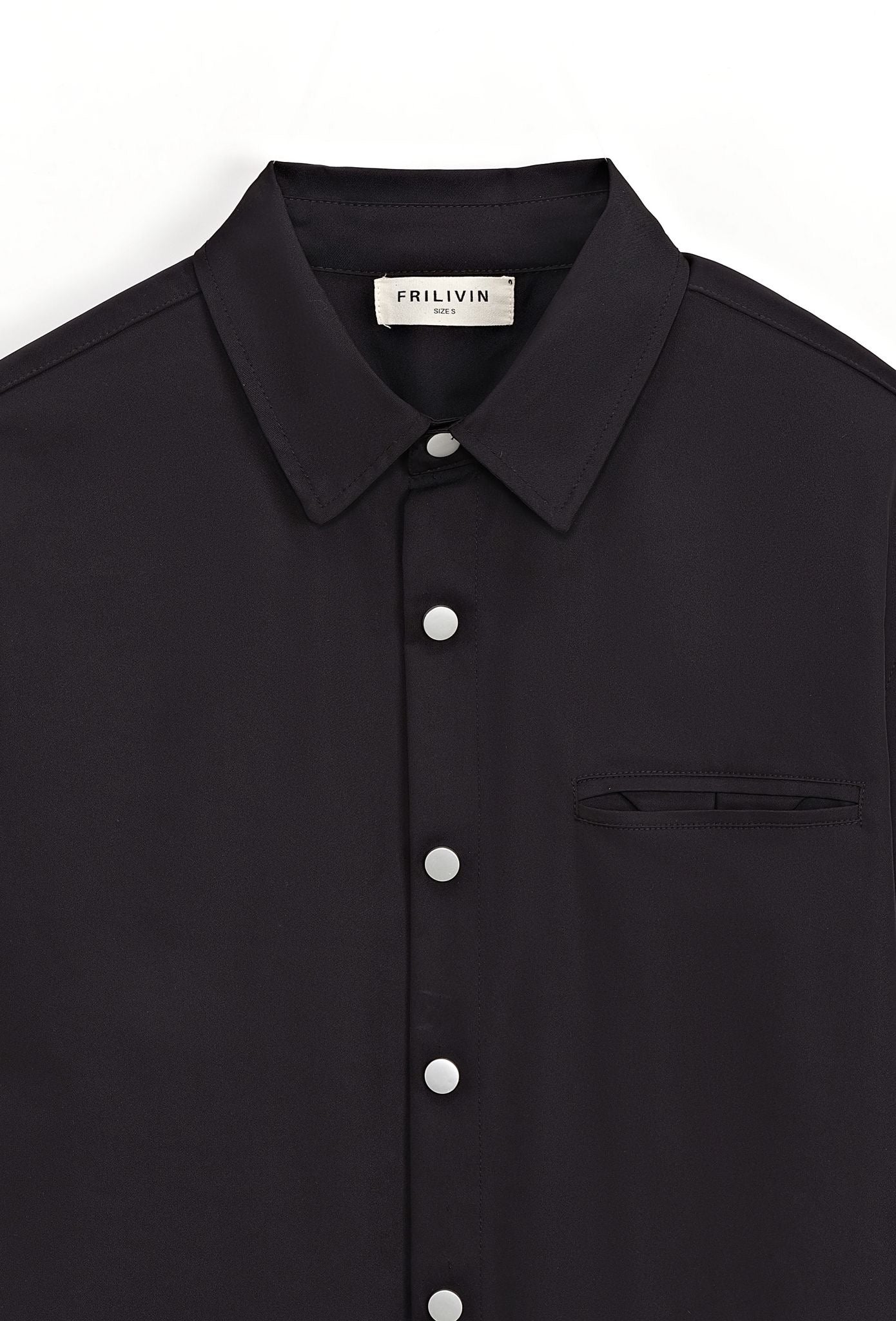 Chemise Berlin noire – Le flow froid venu du désert