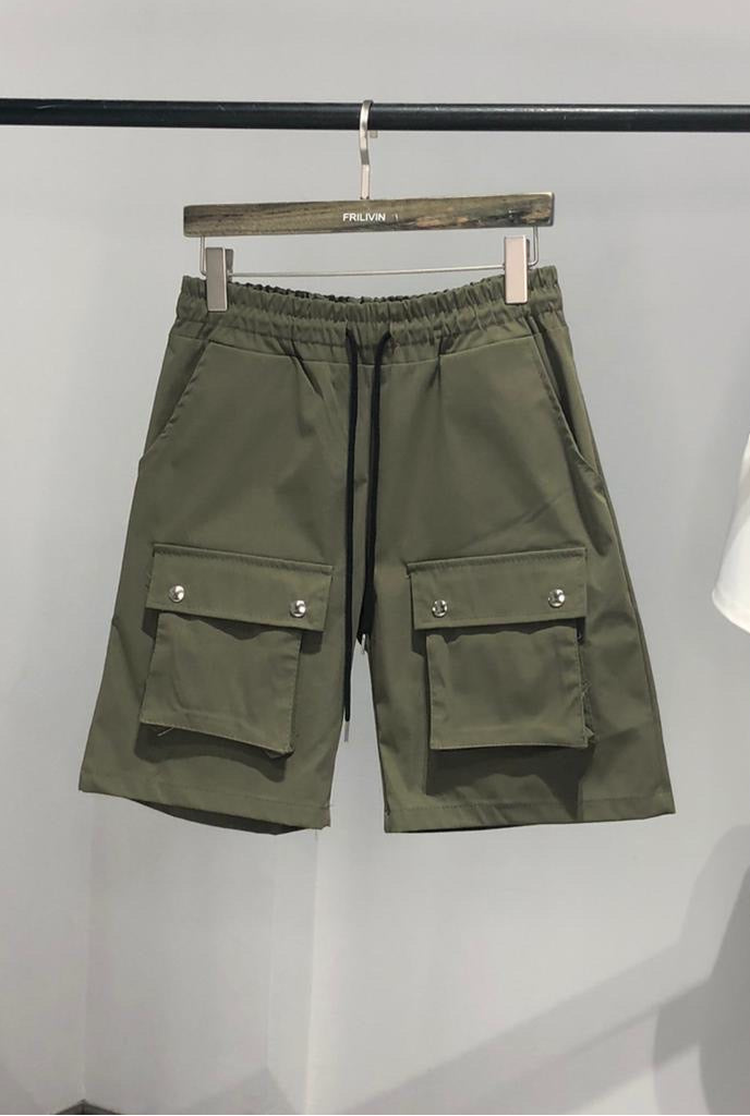 Short Tokyo Kaki – Précision de la Rue & Codes de l’Ombre