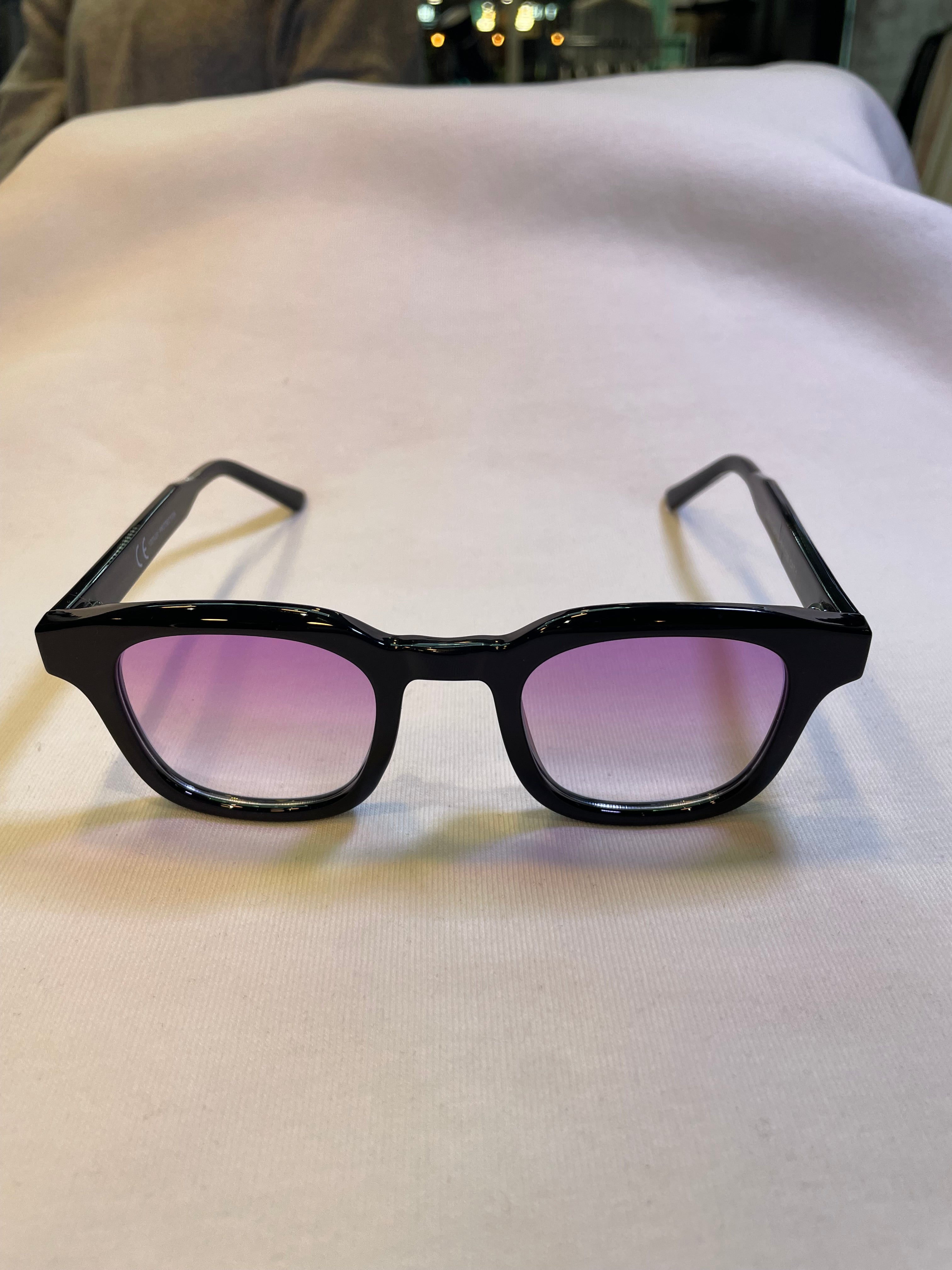 Lunettes TIMAL Noire : verre violet