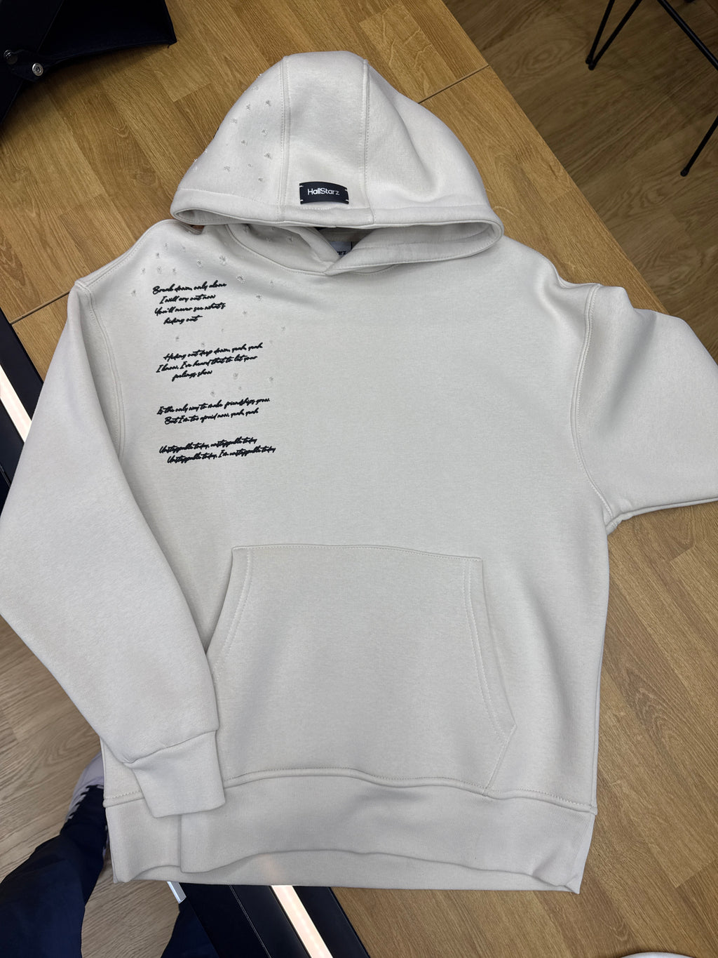 Sweat Script Beige - Hoodie Style et Motif lettres