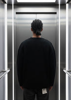 Pull Love Noir : Coupe Droite & Mode Minimaliste