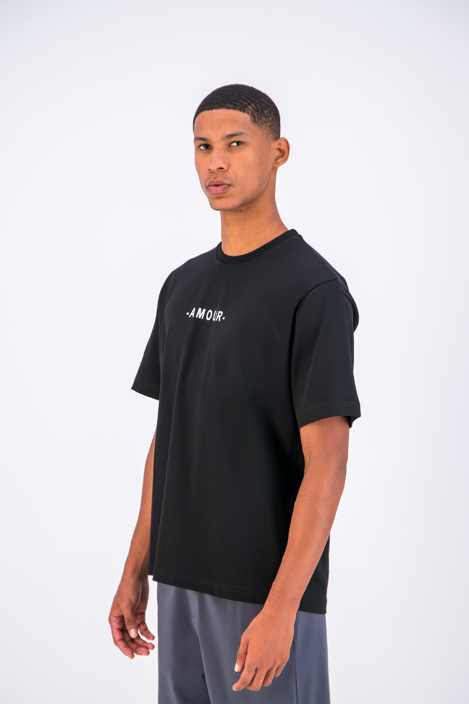 T-shirt Amour Noir - Style Urbain et Modernité