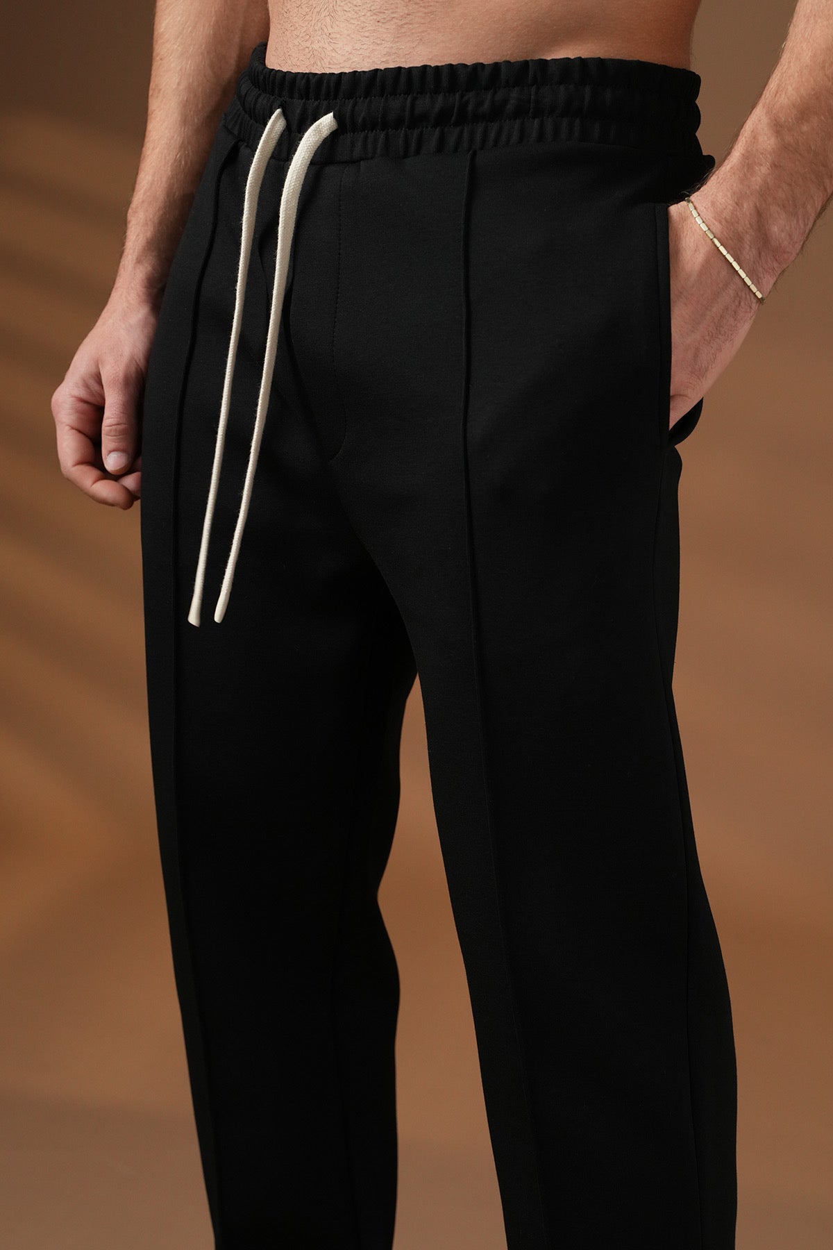 Pantalon Amsterdam Noir : Coupe droite & Zip tendance