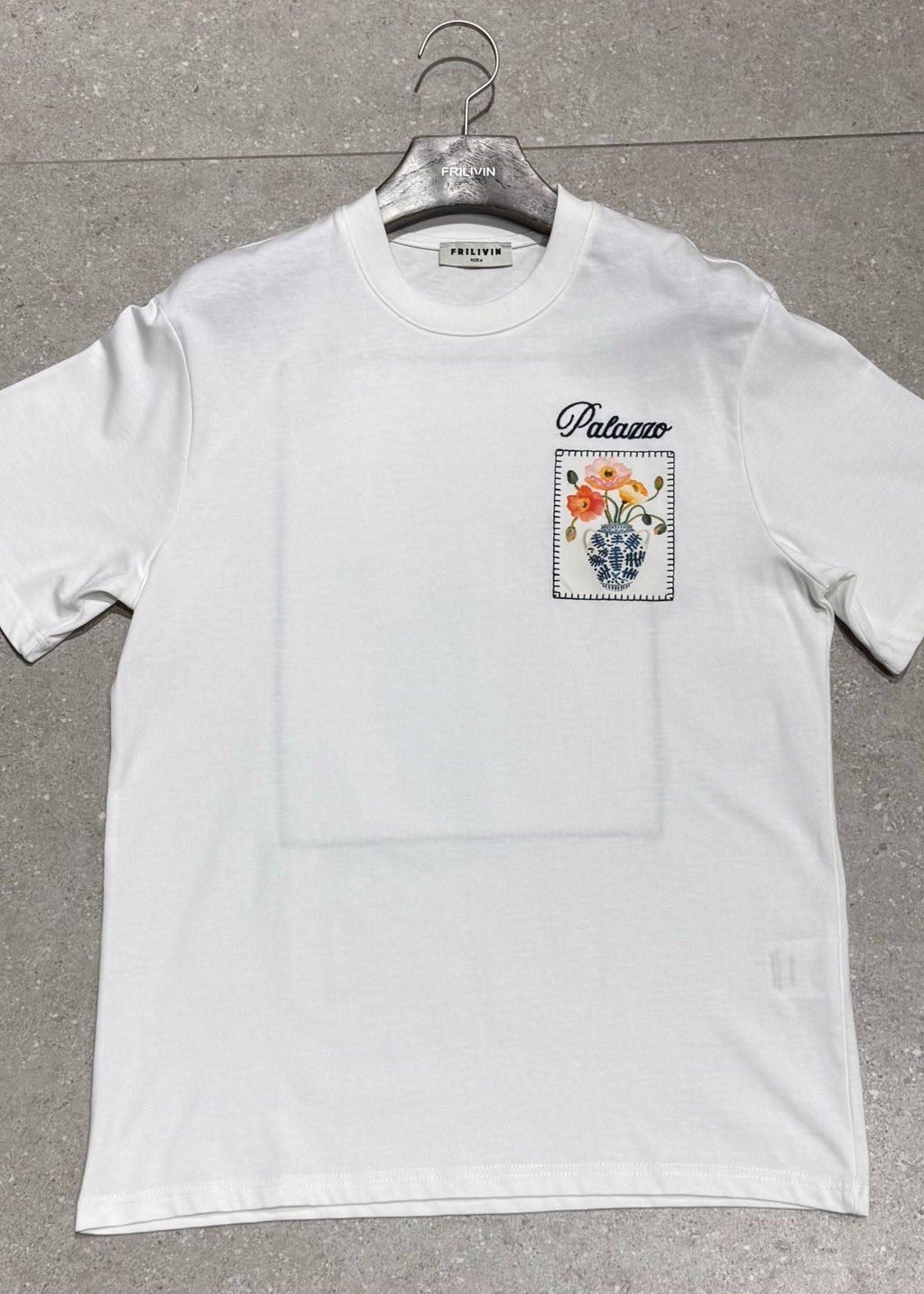 T-shirt Palazzo Flowers Blanc : Coupe droite & Style minimaliste