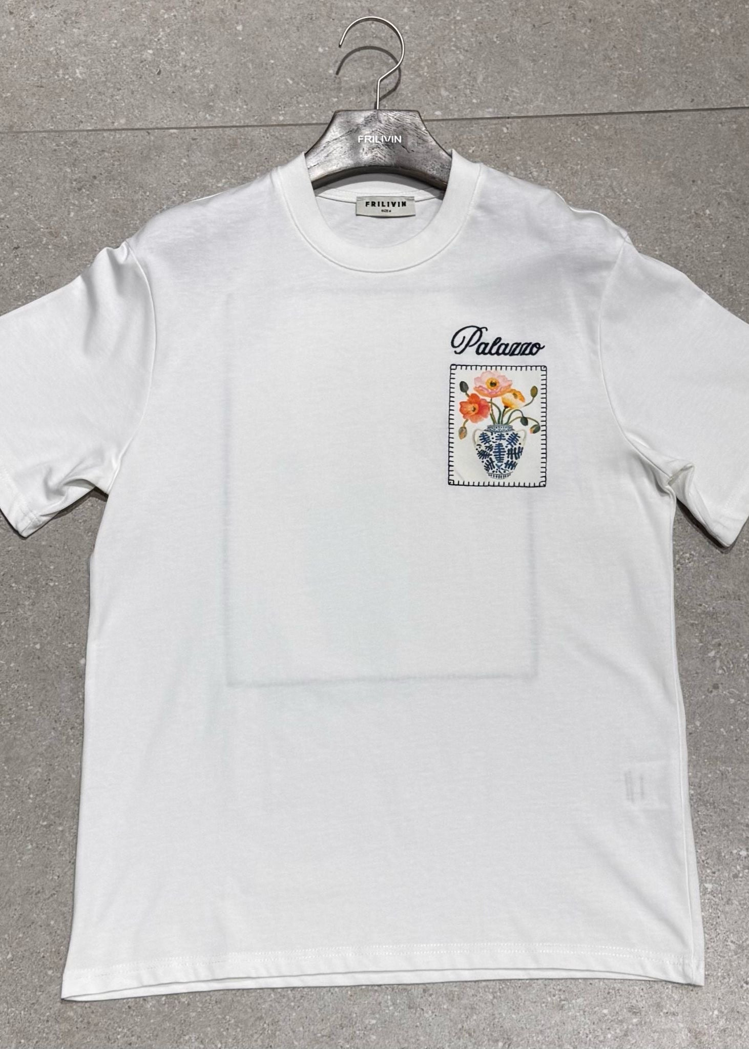 T-shirt Palazzo Flowers Blanc : Coupe droite & Style minimaliste