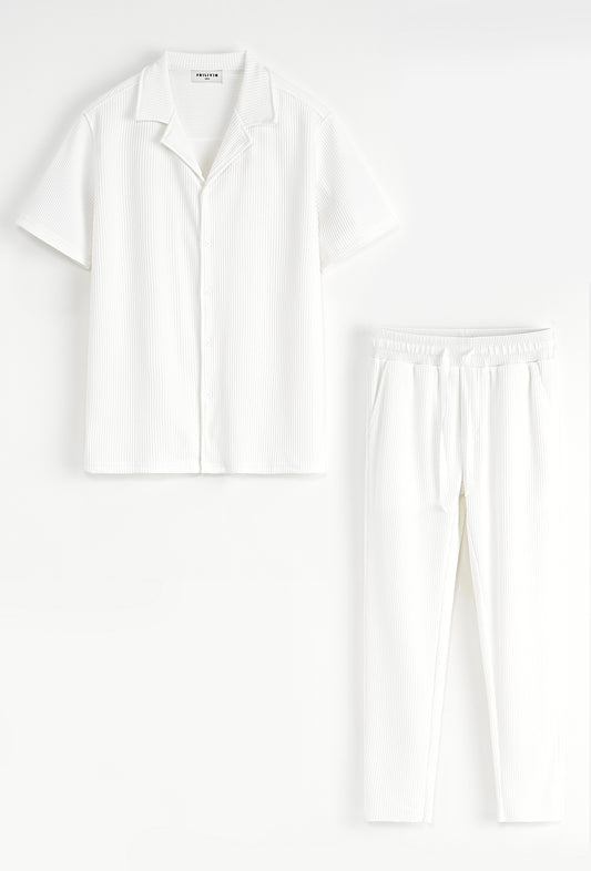 Ensemble Pantalon Frank Abagnale Blanc – Le faux calme du gentleman