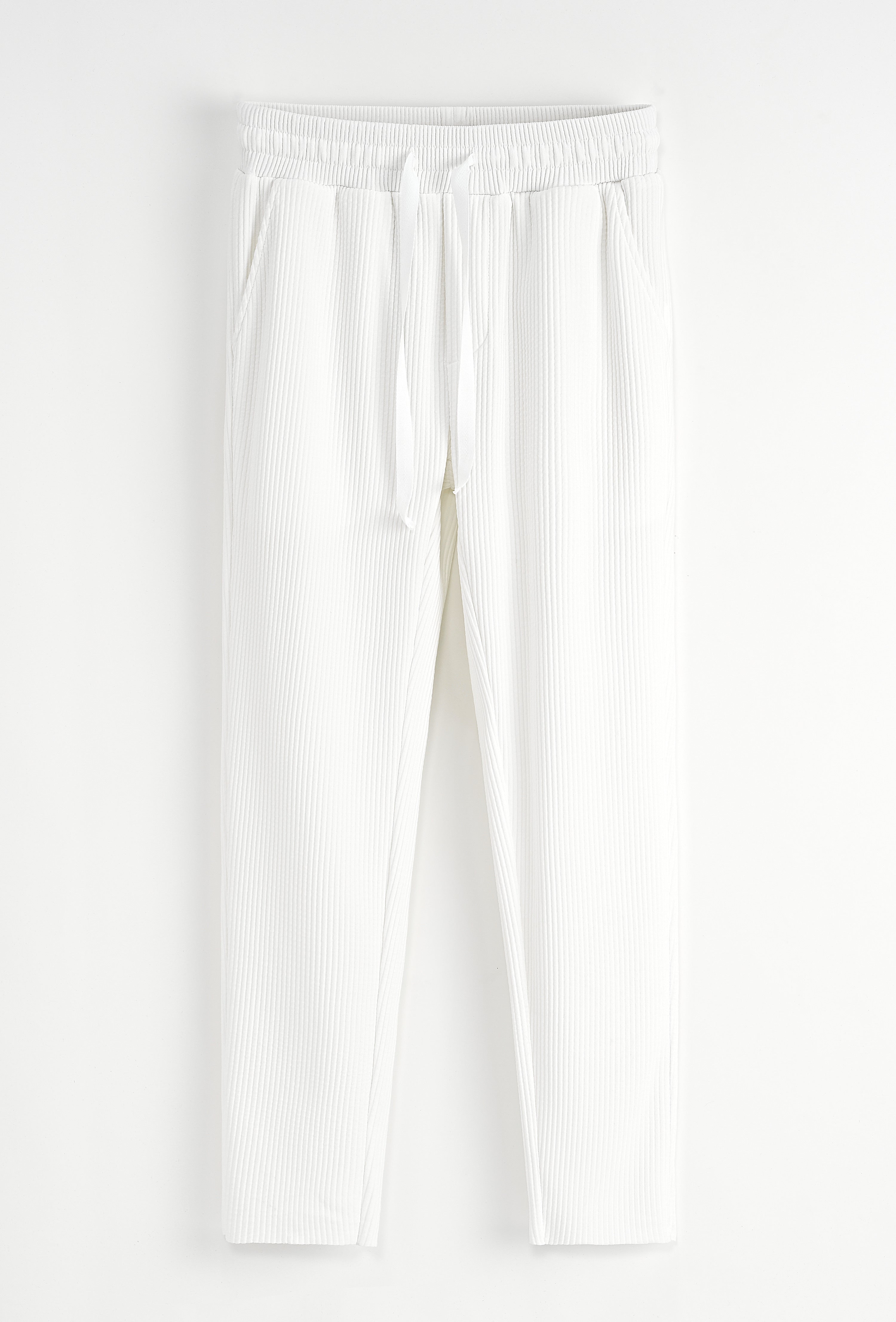 Ensemble Abagnale Blanc – Le faux calme du gentleman