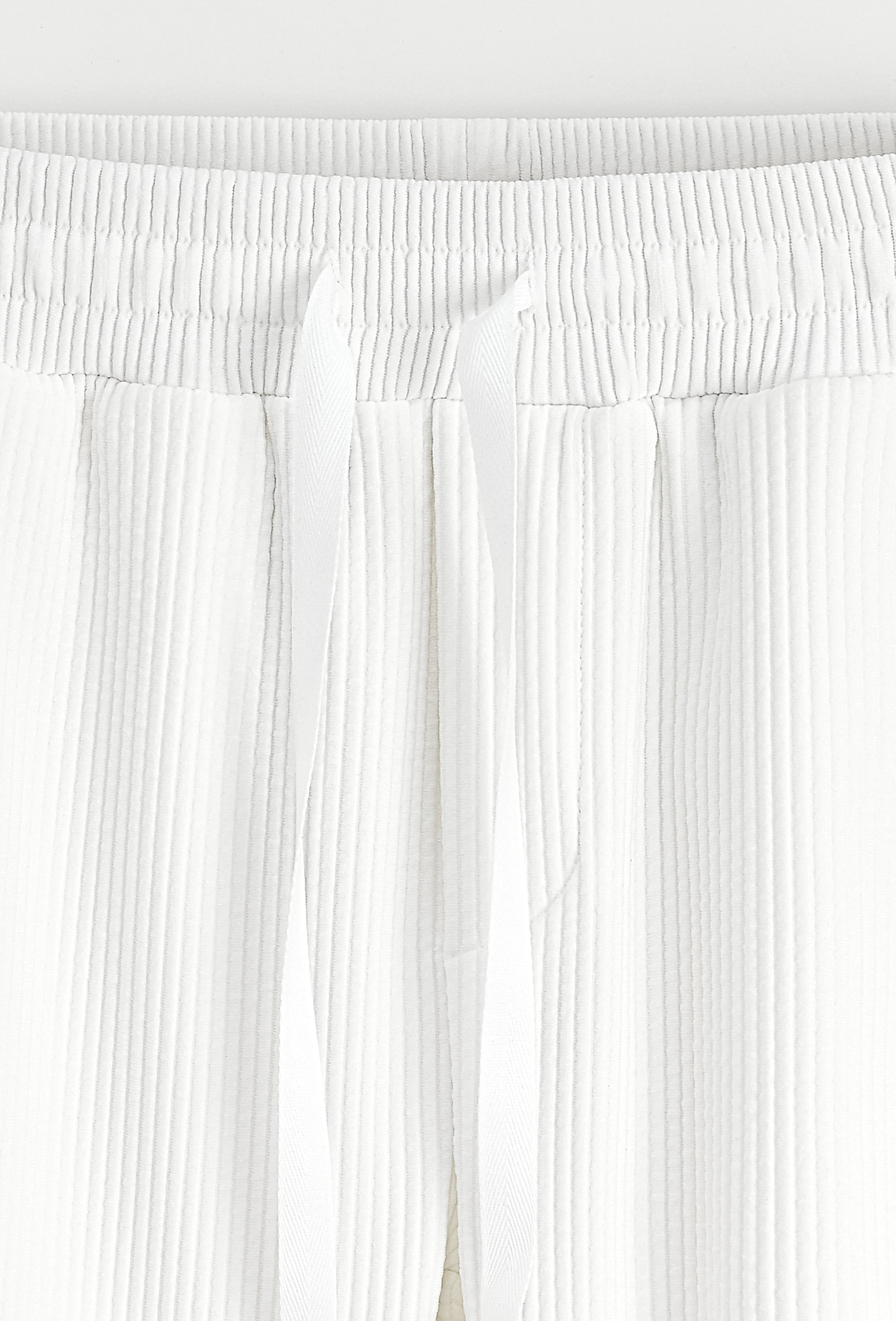 Ensemble Abagnale Blanc – Le faux calme du gentleman