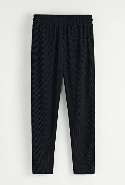 Ensemble Pantalon Frank Abagnale Noir – Le faux calme du gentleman