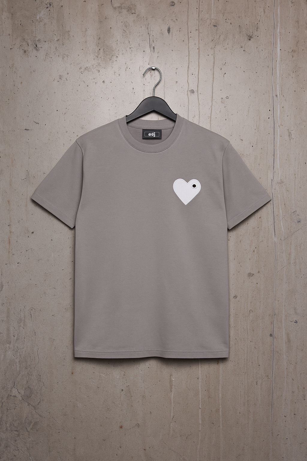 T-shirt LOVE Marron - Coeur brodé Blanc