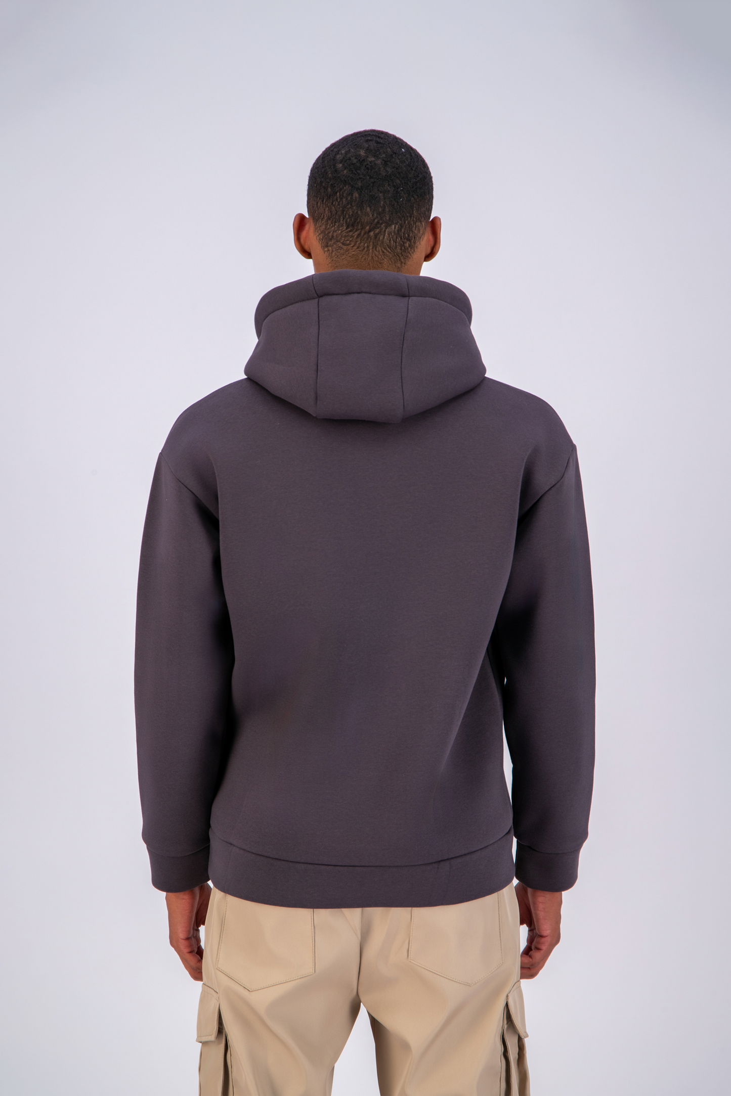 Sweat Uni Antracite Oversize – Simplicité Urbaine, Confort Premium