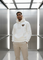 Sweat LOVE Blanc : Coeur beige & Style minimaliste