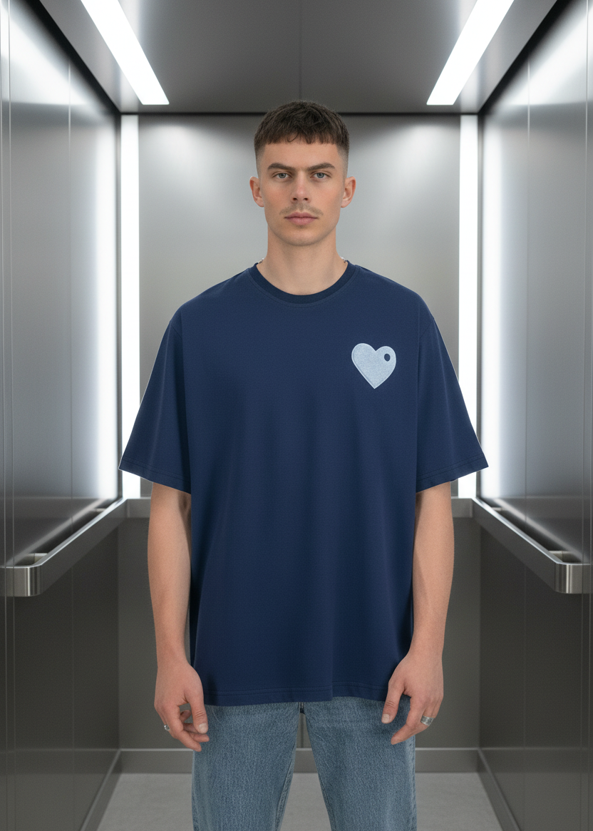 T-shirt LOVE Bleu : Coupe oversize & Coeur Bleu