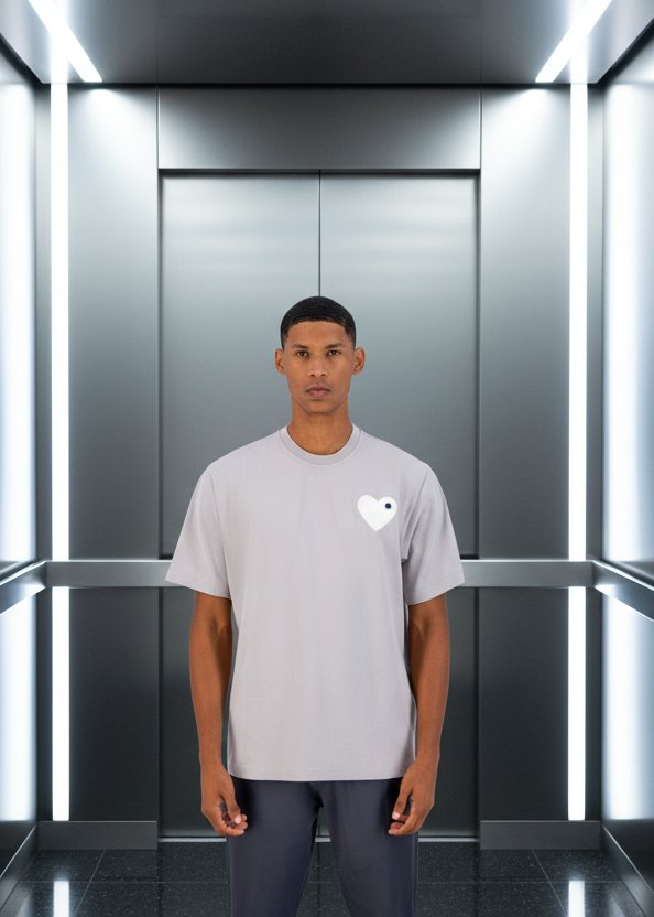 T-shirt LOVE Gris : Coupe oversize & Coeur blanc