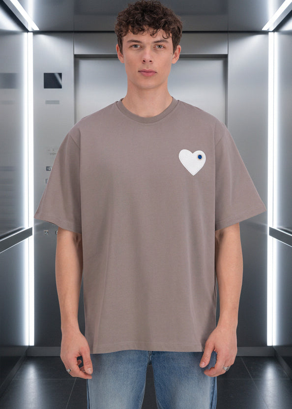 T-shirt LOVE Marron : Coupe oversize & Coeur blanc