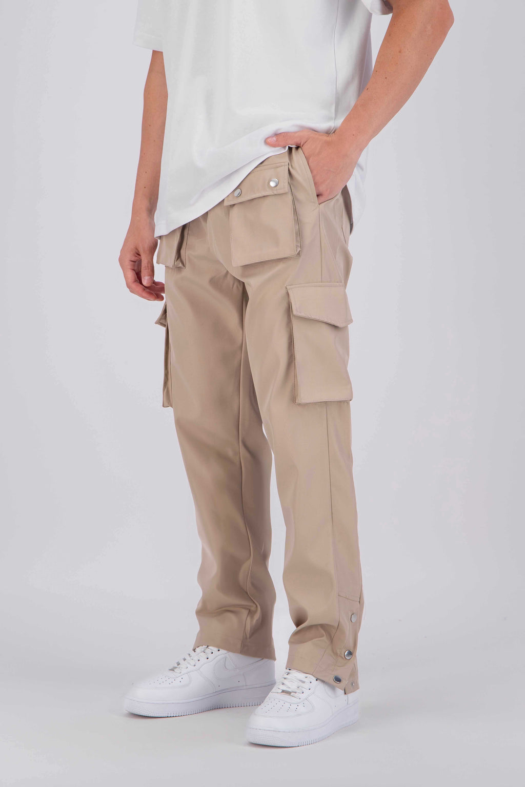 Cargo Tokyo Beige – Précision de la Rue & Codes de l’Ombre